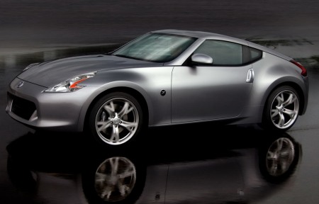 nissan-370z-2009-official-photo-img_1